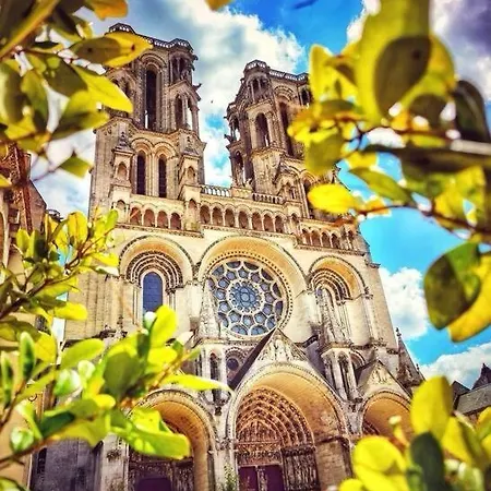 Appartement Au Coeur De Bruyères-et-Montbérault