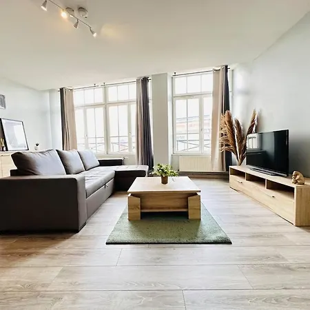 Apartment Au Coeur De Bruyeres-et-Montberault